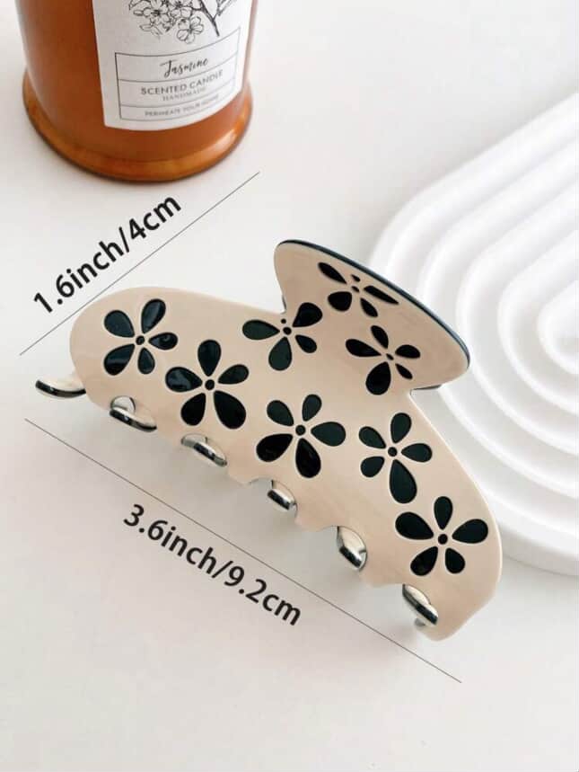 Fashionable & Elegant Floral Cutout Hair Claw